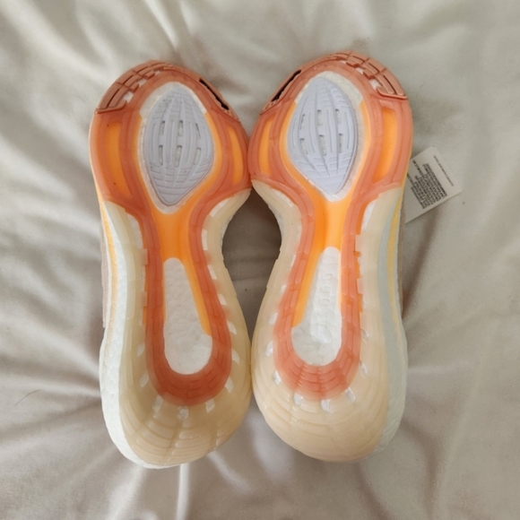 Adidas Sneaker NWT womens size 7 Ultraboost 21 prime blue Ambient Blush - Picture 5 of 8